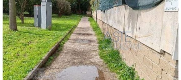 Casa de 11 divisões em Pomezia, Italy N.º 16321 37