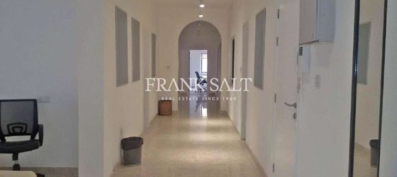 Офис 170м² в Пьета, Мальта № 12071 10