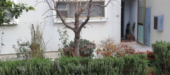 Квартира с 7 комнатами в Гульонези, Италия № 256196 2