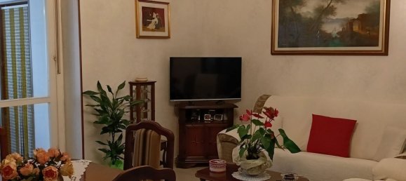 Квартира с 7 комнатами в Гульонези, Италия № 256196 5