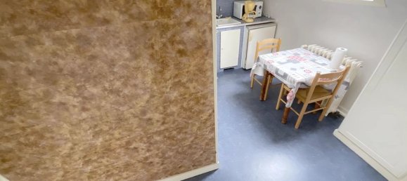 Estudio en La Chapelle-Saint-Luc, France No. 234356 6