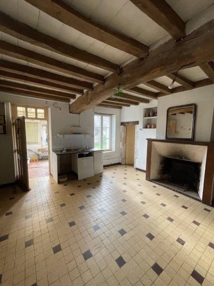 3 chambres Maison à Cléry-Saint-André, France No. 160972