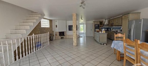 Casa de 3 dormitorios en Argenteuil, France No. 174941 5