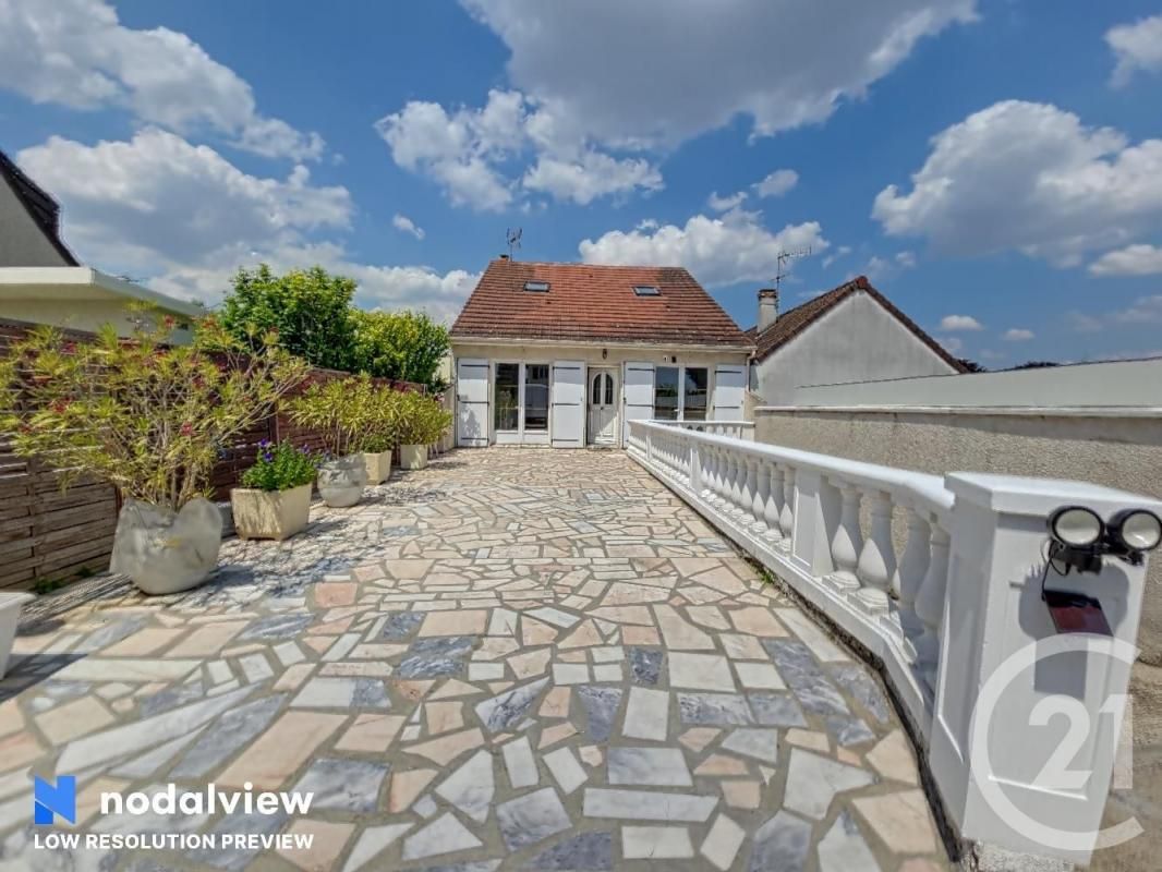 Casa de 3 dormitorios en Argenteuil, France No. 174941