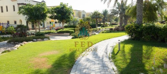 3 bedrooms Villa in Mirdif, UAE No. 8215 16