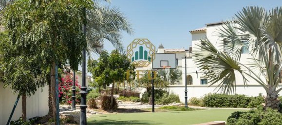 3 bedrooms Villa in Mirdif, UAE No. 8215 8