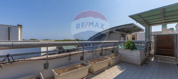 Ático de 1 dormitorio en Fiumicino, Italy No. 327926 23