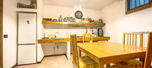 5 bedrooms House in Oleggio, Italy No. 377476 23