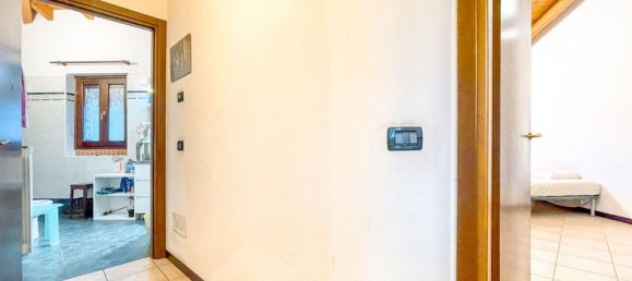 5 bedrooms House in Oleggio, Italy No. 377476 13