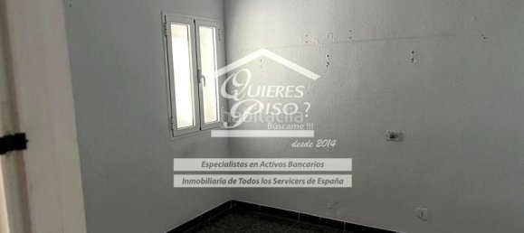 Apartamento de 3 dormitorios en Las Palmas De Gran Canaria, Spain No. 170381 3
