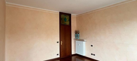 Apartamento de 4 habitaciónes en Vercelli, Italy No. 213681 16