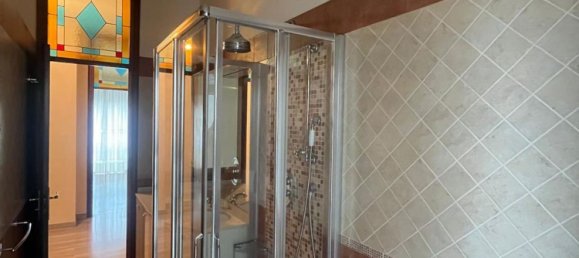 Apartamento de 4 habitaciónes en Vercelli, Italy No. 213681 6