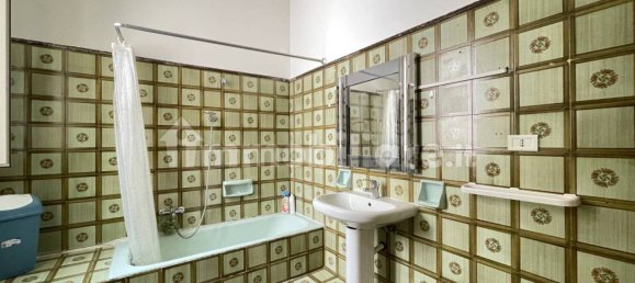 Apartamento de 2 dormitorios en Lecce, Italy No. 374412 18