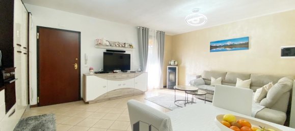 3 rooms Apartment in Salgareda, Italy No. 34245 19