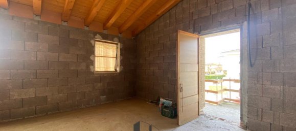 3 rooms Apartment in Salgareda, Italy No. 34245 36