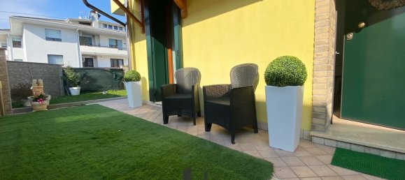 3 rooms Apartment in Salgareda, Italy No. 34245 8