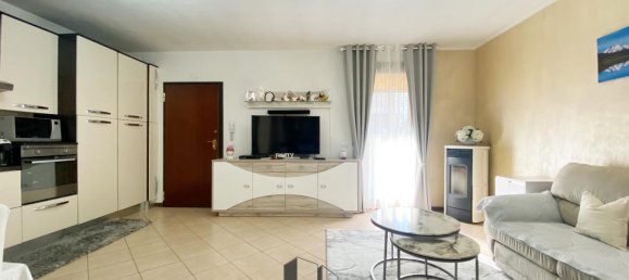 3 rooms Apartment in Salgareda, Italy No. 34245 15