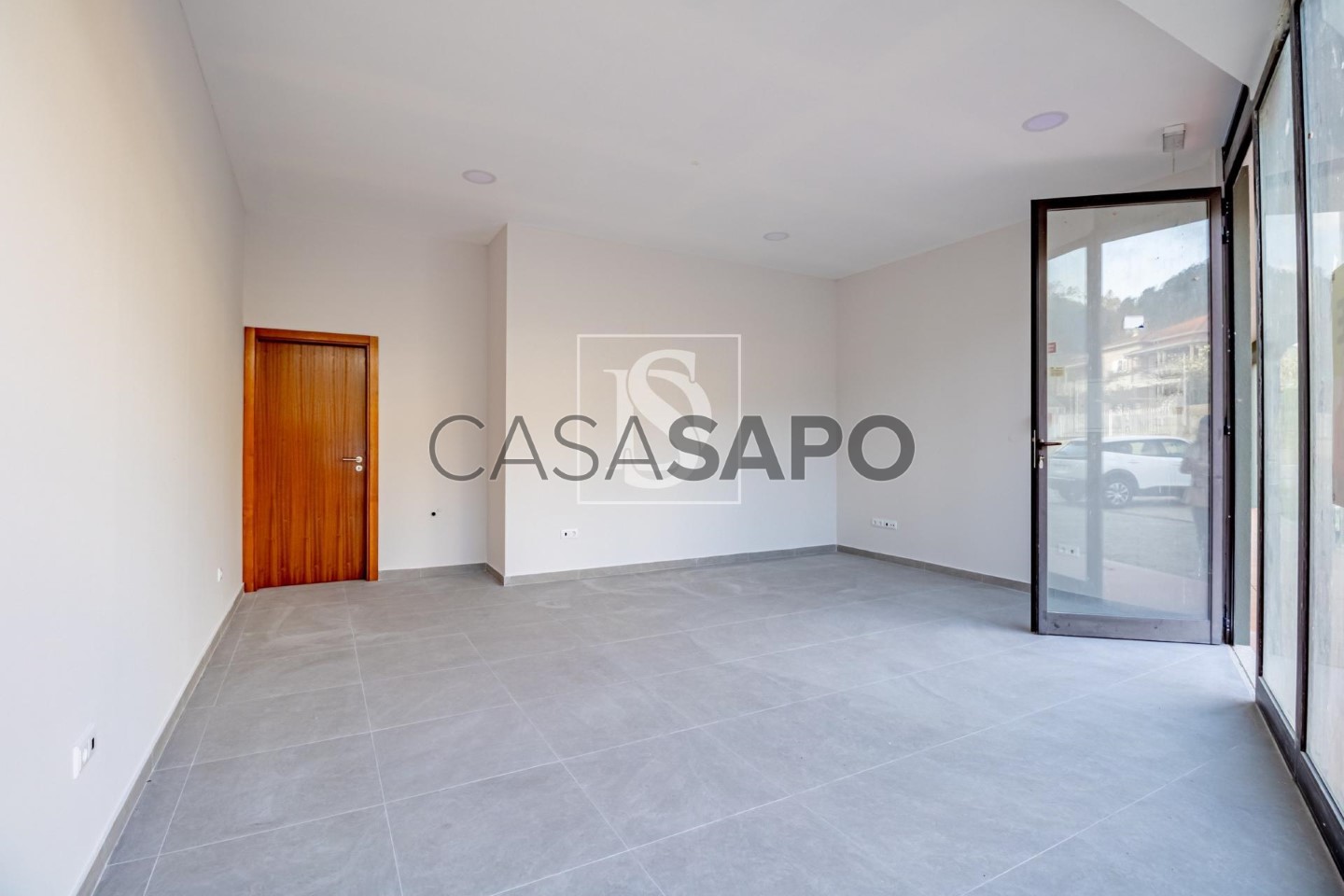 80m² Commercial property in Amarante, Portugal No. 336978