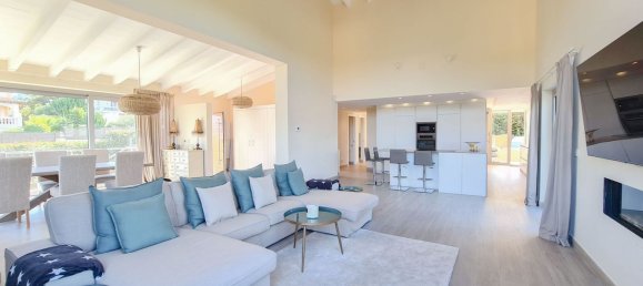 4 bedrooms Villa in Nova Santa Ponsa, Spain No. 155323 21