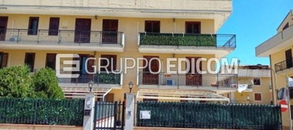 3 rooms Apartment in Floridia, Italy No. 43397 8