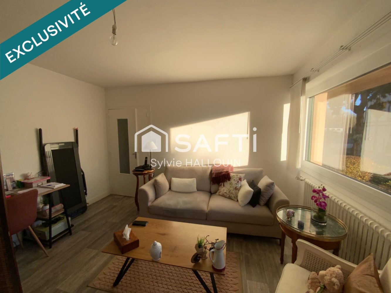 Studio in Chartres, France No. 152391