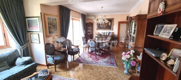 3 bedrooms Apartment in Rome, Italy No. 305768 3