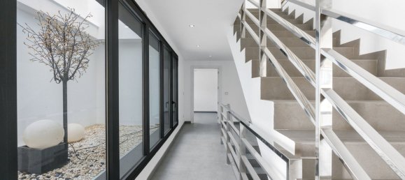 5 bedrooms House in Las Gabias, Spain No. 150291 6