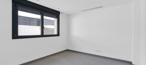 5 bedrooms House in Las Gabias, Spain No. 150291 14