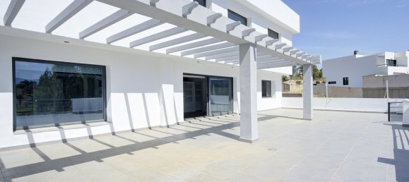 5 bedrooms House in Las Gabias, Spain No. 150291 18