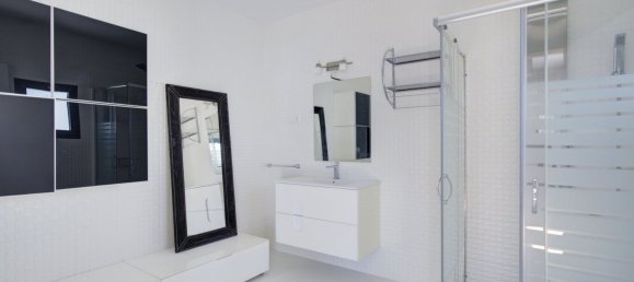 5 bedrooms House in Las Gabias, Spain No. 150291 36