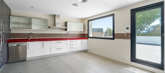 5 bedrooms House in Las Gabias, Spain No. 150291 12