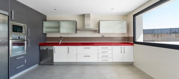 5 bedrooms House in Las Gabias, Spain No. 150291 11