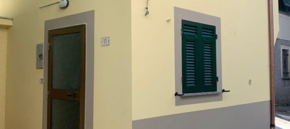 Casa de 4 divisões em Casella, Italy N.º 251185 2