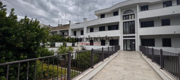 4 Schlafzimmer Wohnung in Lecce, Italy, Nr. 315283 2