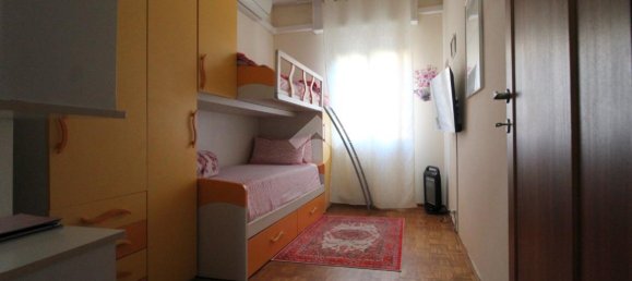 3-salle Appartement à Rescaldina, Italy No. 5701 11