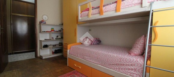 3-salle Appartement à Rescaldina, Italy No. 5701 13