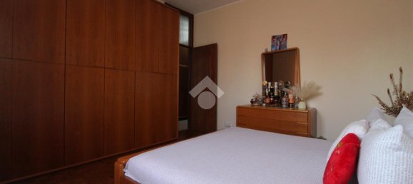 3-salle Appartement à Rescaldina, Italy No. 5701 10