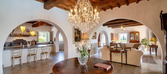 35 rooms Villa in Cortona, Italy No. 44557 27