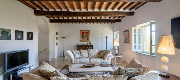 35 rooms Villa in Cortona, Italy No. 44557 17
