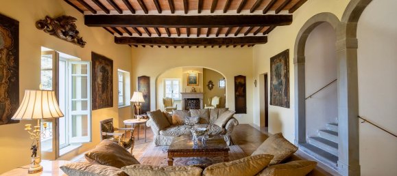 35 rooms Villa in Cortona, Italy No. 44557 6