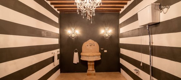 35 rooms Villa in Cortona, Italy No. 44557 3