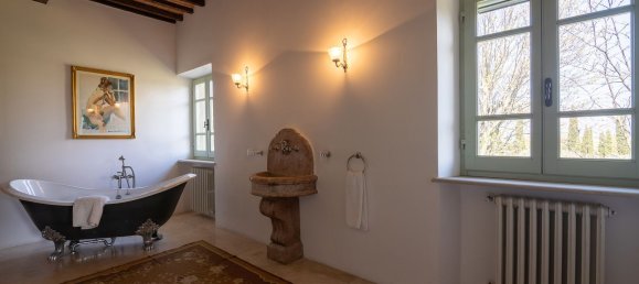 35 rooms Villa in Cortona, Italy No. 44557 19