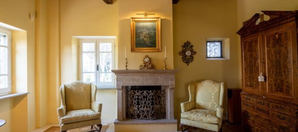 35 rooms Villa in Cortona, Italy No. 44557 7