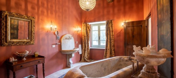 35 rooms Villa in Cortona, Italy No. 44557 15
