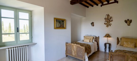 35 rooms Villa in Cortona, Italy No. 44557 18
