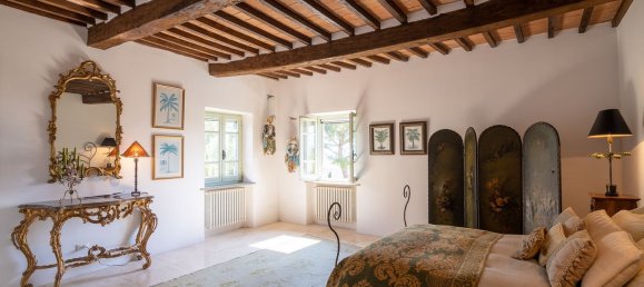 35 rooms Villa in Cortona, Italy No. 44557 24