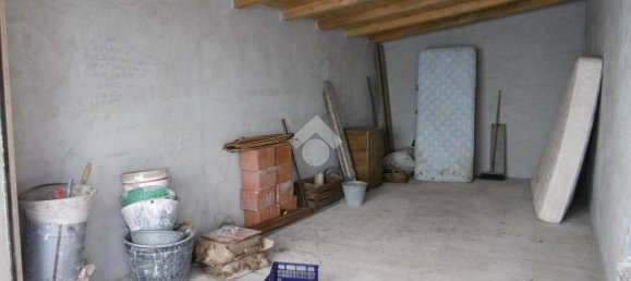 Дом с 2 спальнями в Генуя, Италия № 39462 10