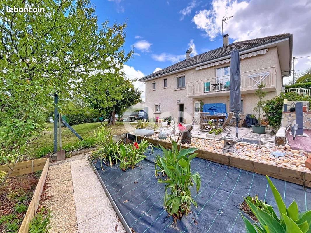 Casa T4 em Correze, France N.º 335766