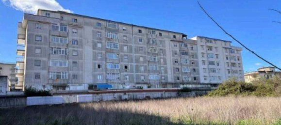 4 rooms Apartment in Calvizzano, Italy No. 224709 2