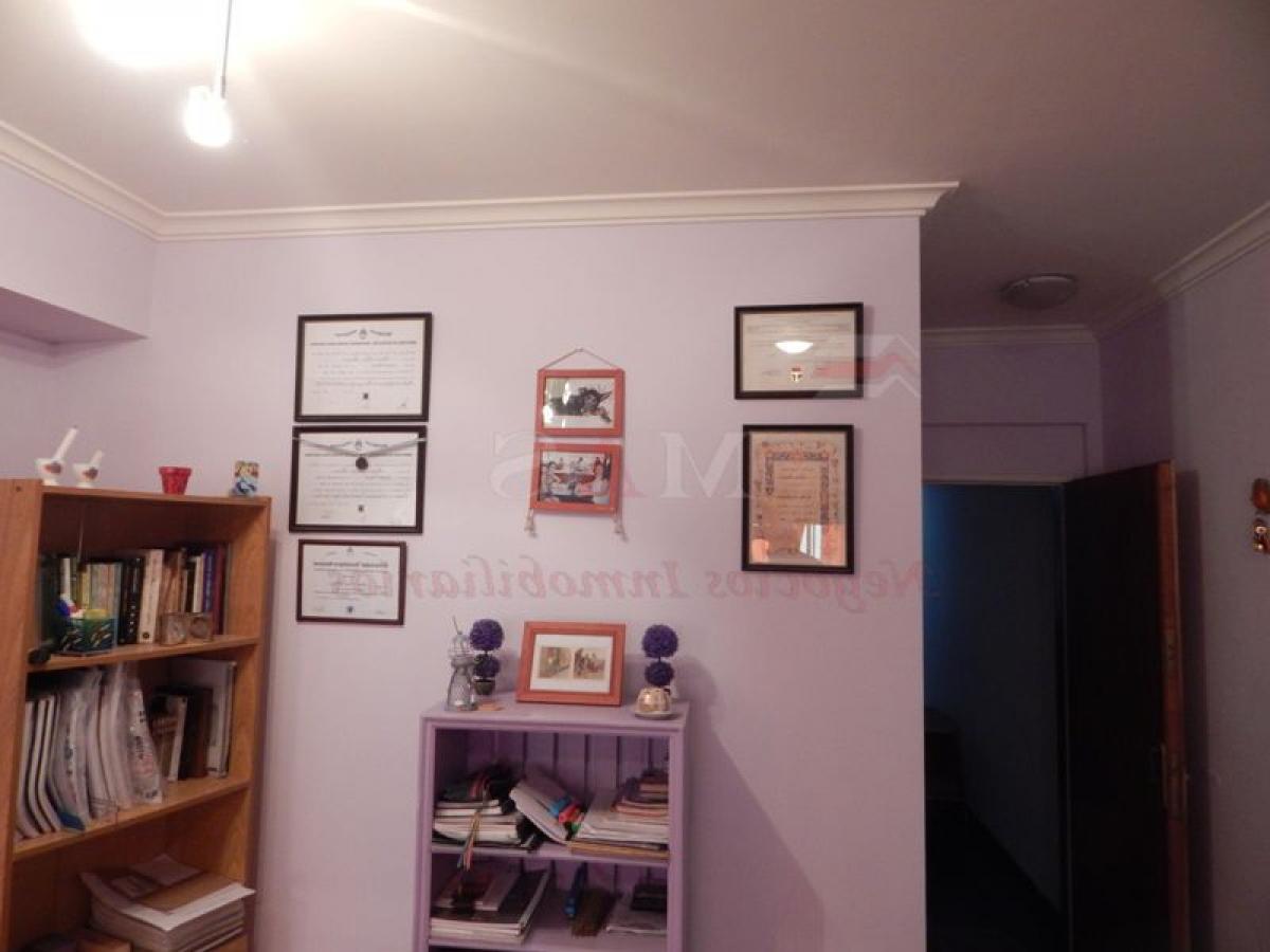 Studio in Bermudez, Argentina No. 15676